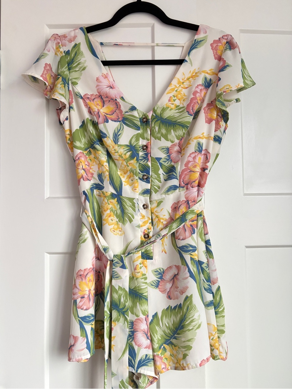 June & Hudson Tropical Floral Flutter Sleeve V-neck Romper | S